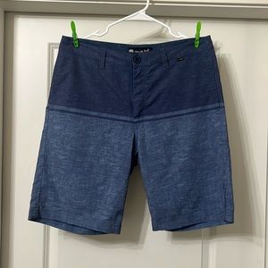 Travis Mathew. Blue. Men’s. Golf Shorts. Size 32.
